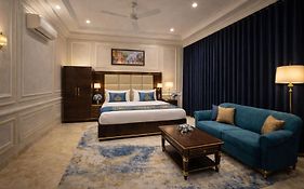 Hotel Apple Tree - Near Delhi Airport With Free Airport Pickup